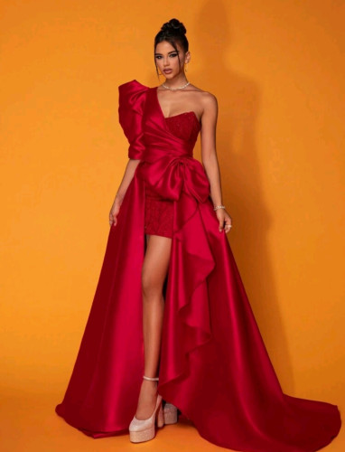 E388 One Shoulder Deluxe Ruby Gown 