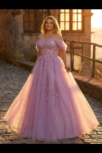 P257 Lilac Pink Ballgown with Flowers